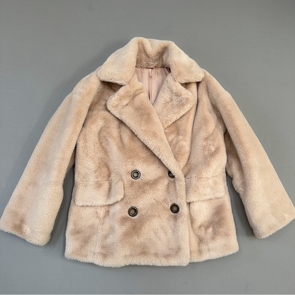 FREE PEOPLE Kate Faux Fur jacket coat, S. Could fit M. - Picture 4 of 9